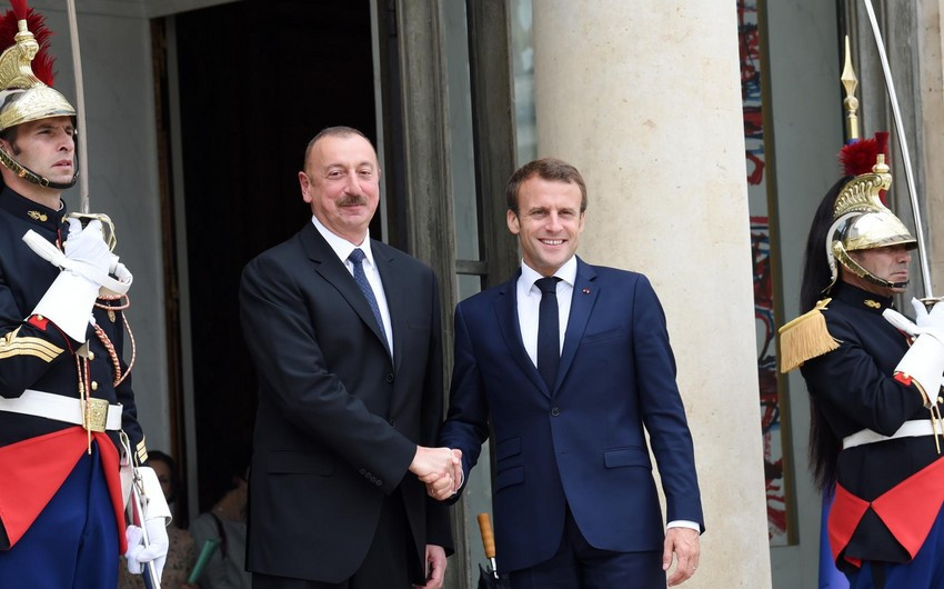 Azerbaijani President sends congratulatory letter to French counterpart